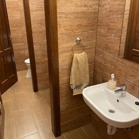 Ξενοδοχείο με διαμερίσματα Kevevara Vendeghaz