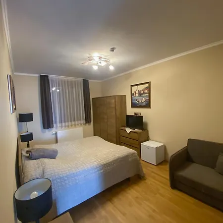 Kevevara Vendeghaz Aparthotel Ráckeve